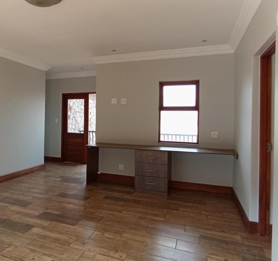 5 Bedroom Property for Sale in Xanadu Eco Park North West